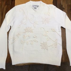 Jones New York sport 100% cotton V-neck sweater